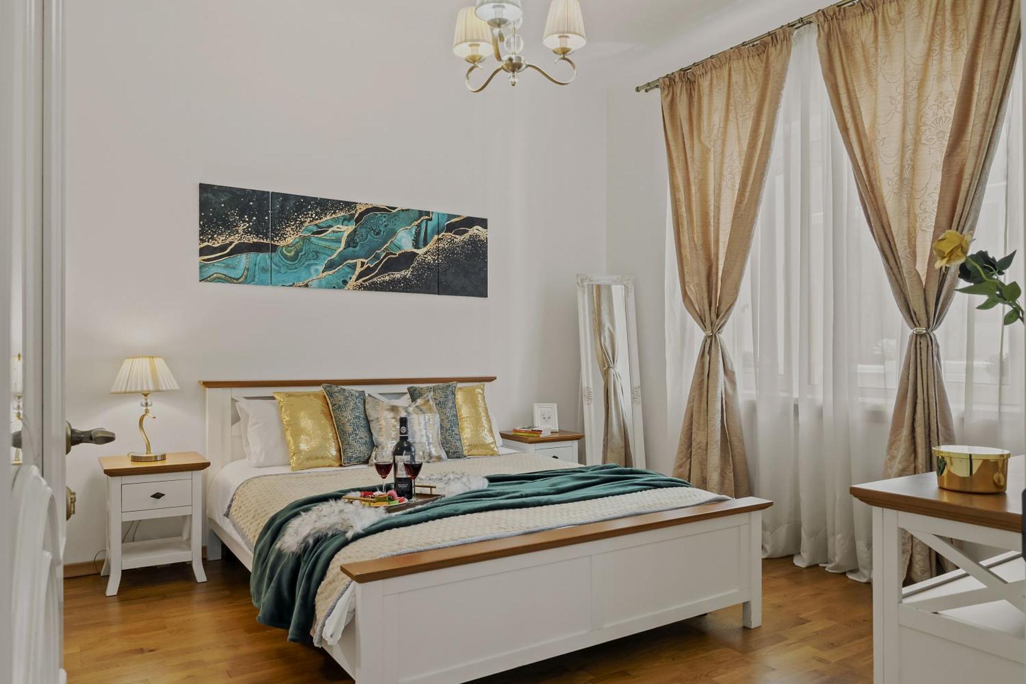 Sweet Luxury Three Rooms Apartment City Center Universitate Bucarest Exterior foto