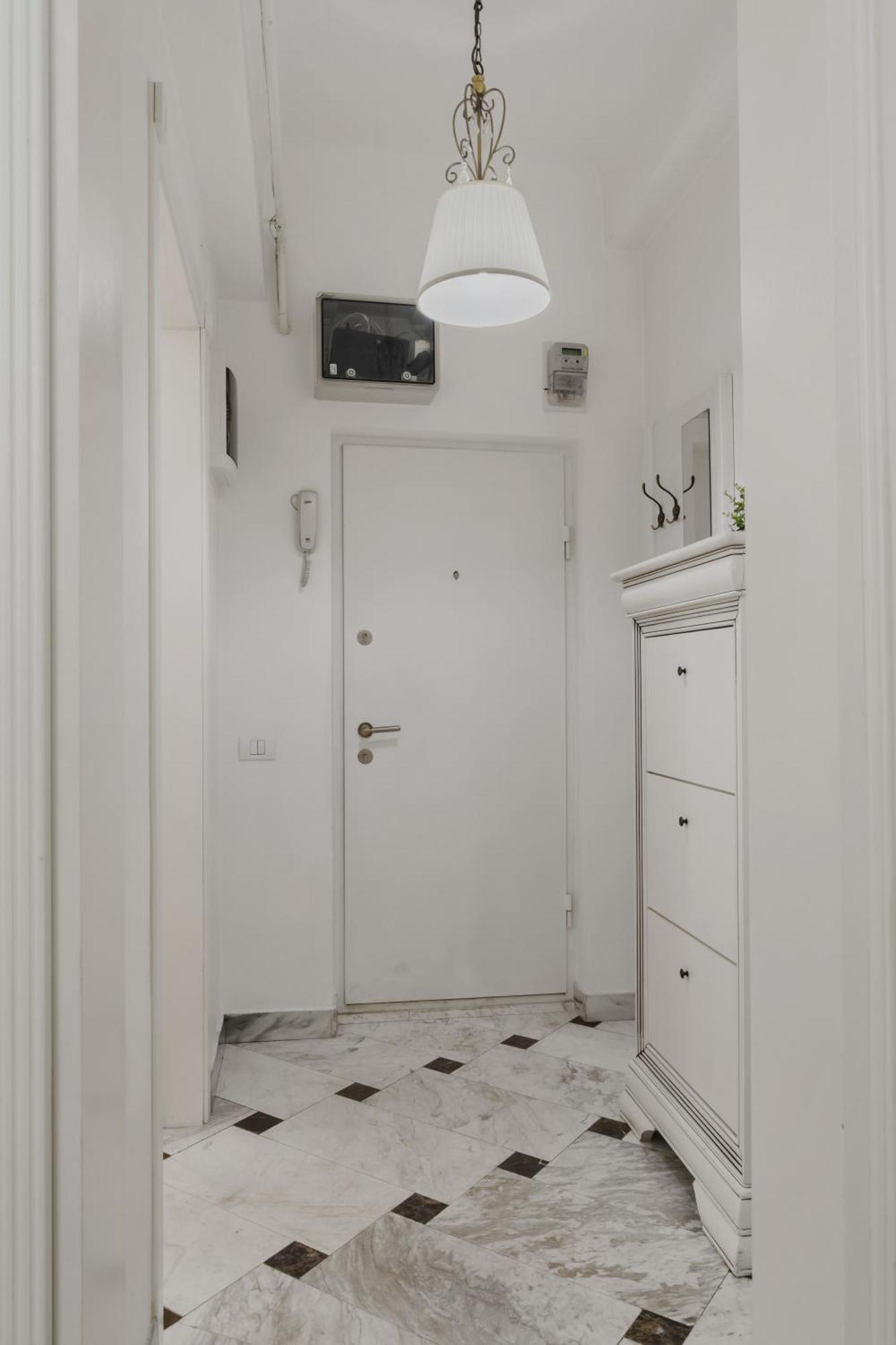 Sweet Luxury Three Rooms Apartment City Center Universitate Bucarest Exterior foto